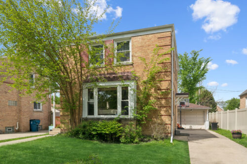 1678 Ash Street, Des Plaines, IL