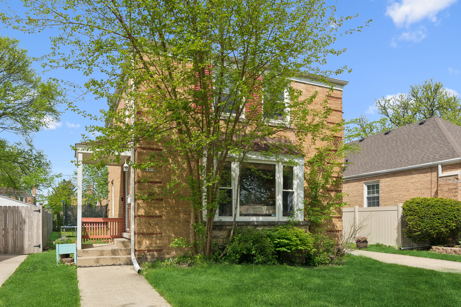 1678 Ash Street, Des Plaines, IL