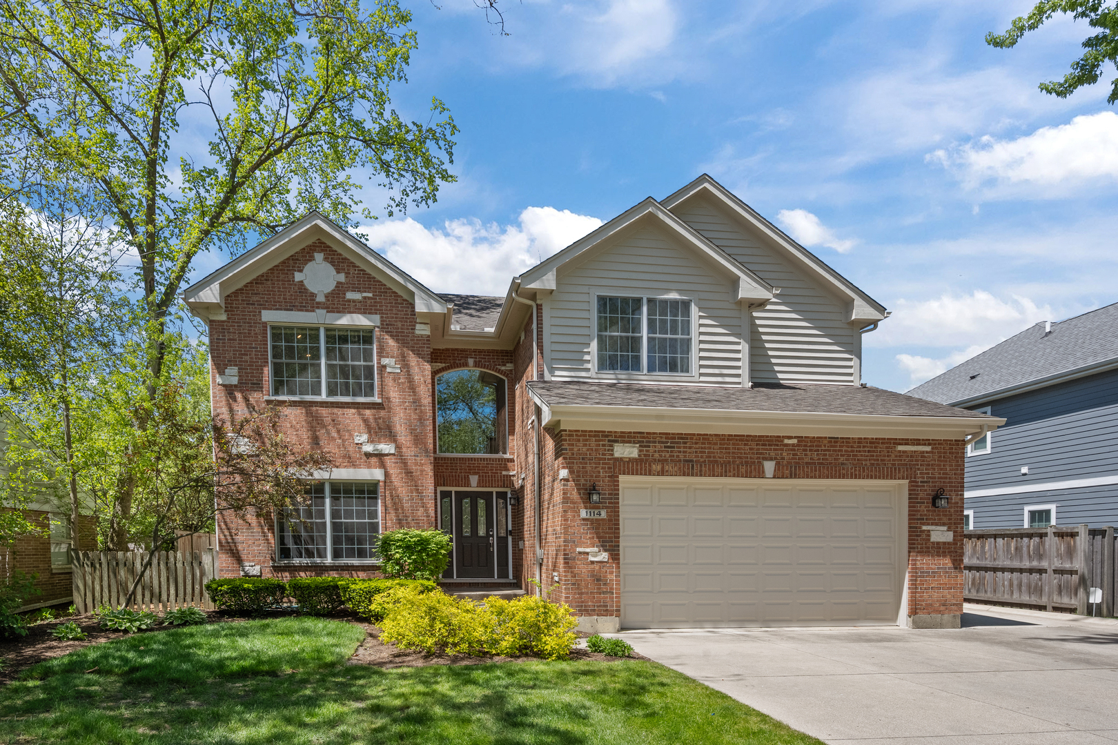 1114 Oxford Road, Deerfield, IL