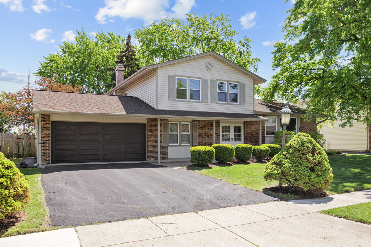 1477 William Clifford Lane, Elk Grove Village, IL