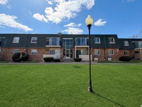 9954 S 84th Terrace #109, Palos Hills, IL
