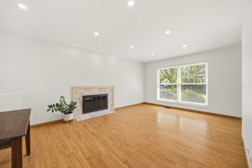 6 Ironwood Court, Streamwood, IL