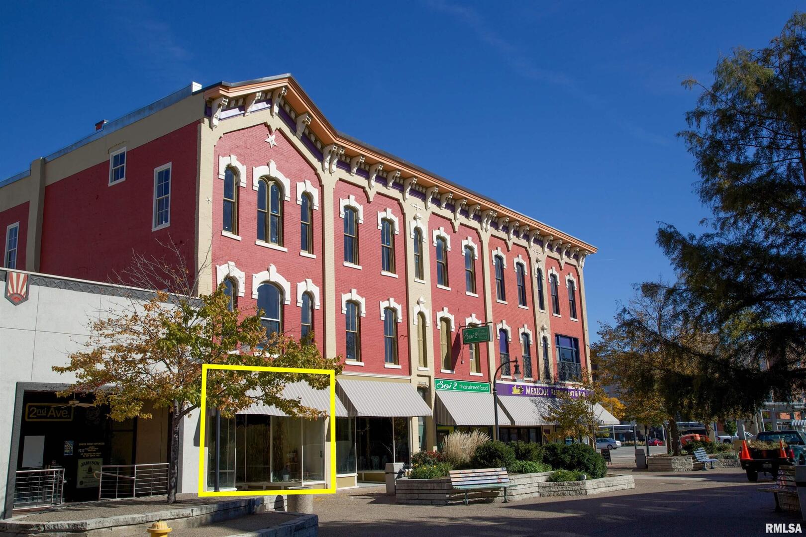 1821 2ND Avenue #1, Rock Island, IL