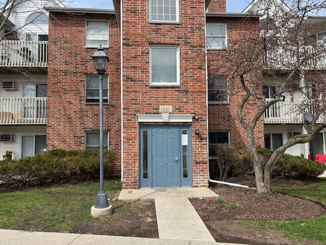 1345 Cunat Court #1B, Lake In The Hills, IL