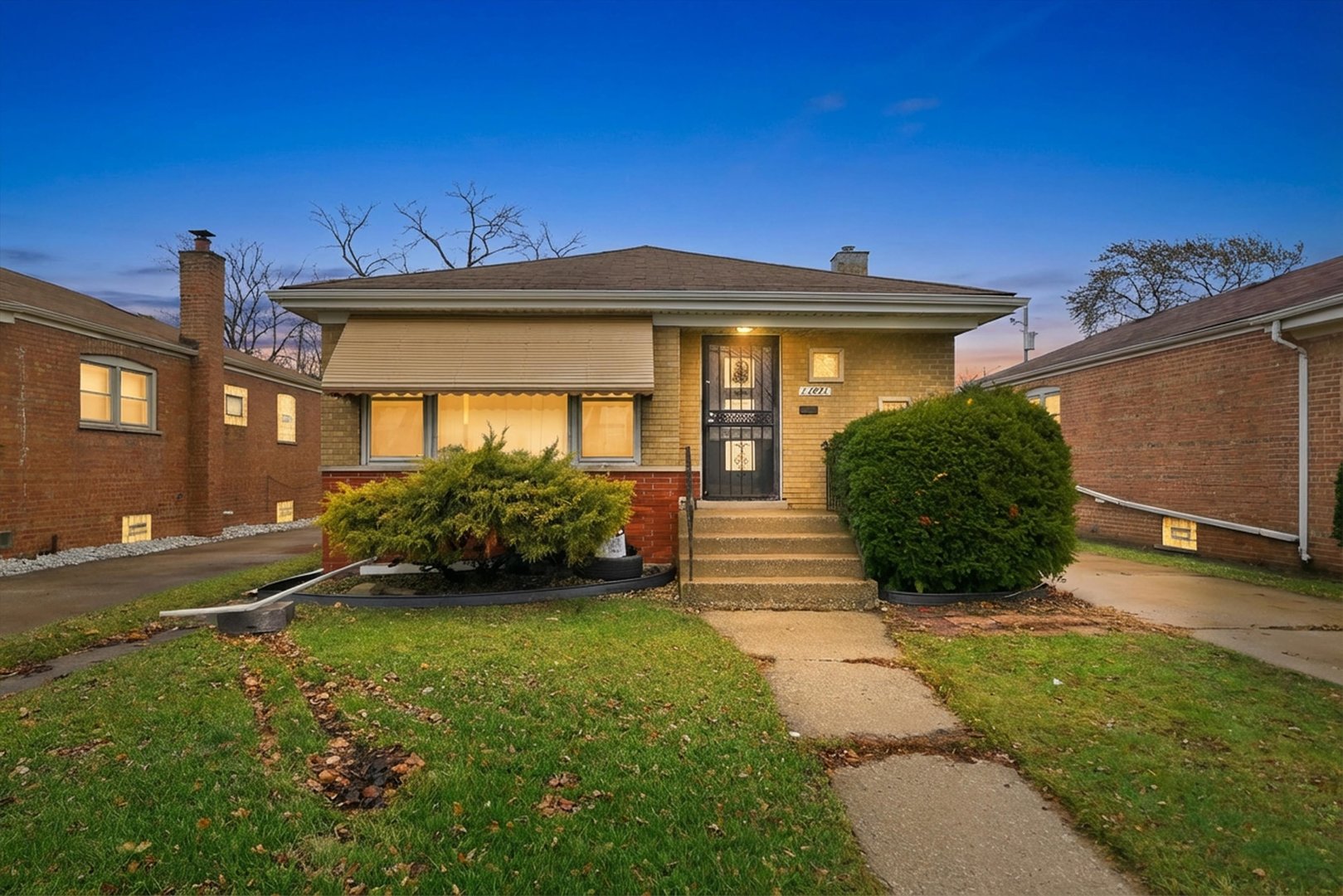 13921 S Stewart Avenue, Riverdale, IL
