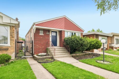 9023 S Oglesby Avenue, Chicago, IL