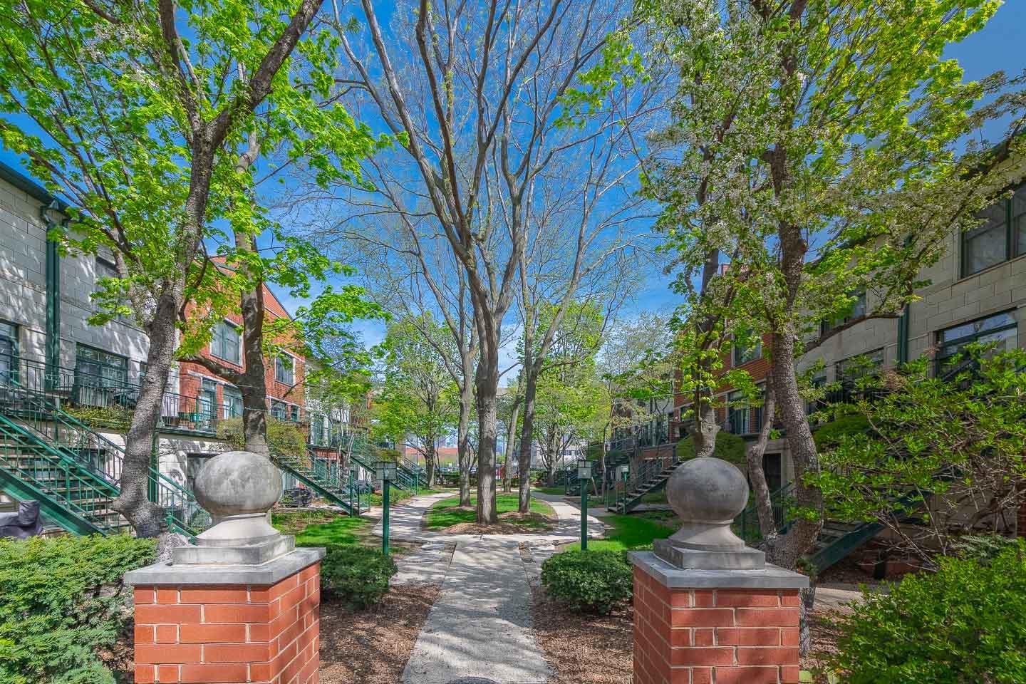 1812 S Dearborn Street #28, Chicago, IL