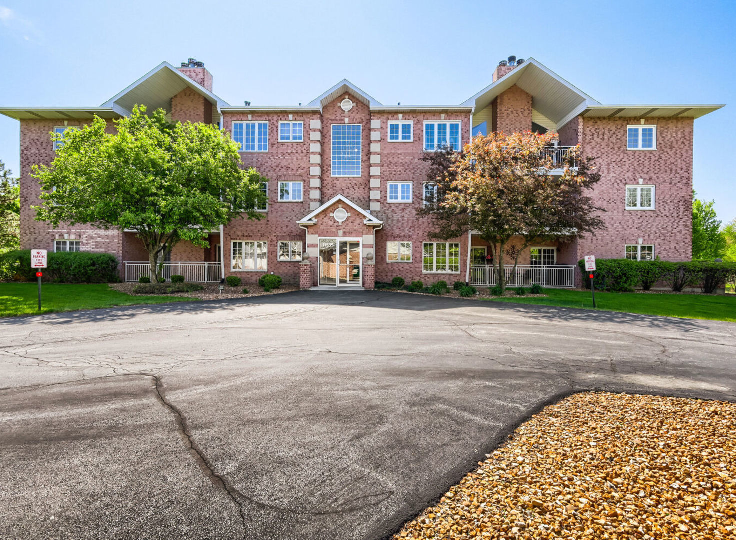 11535 Settlers Pond Way #2C, Orland Park, IL