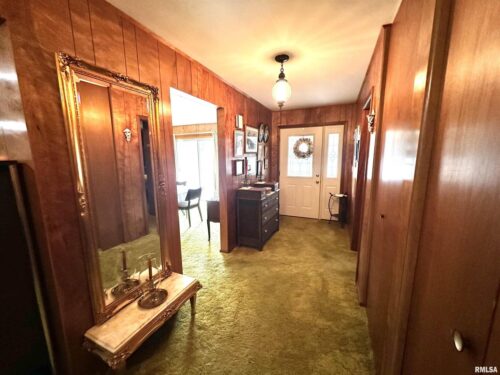 57 SHERWOOD Drive, Centralia, IL