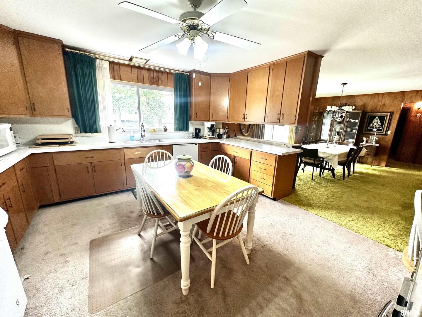 57 SHERWOOD Drive, Centralia, IL