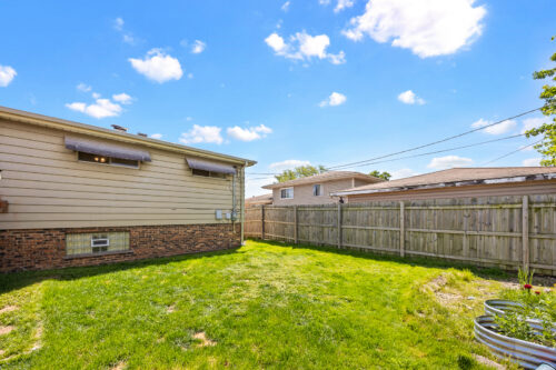 16466 Terry Lane, Oak Forest, IL