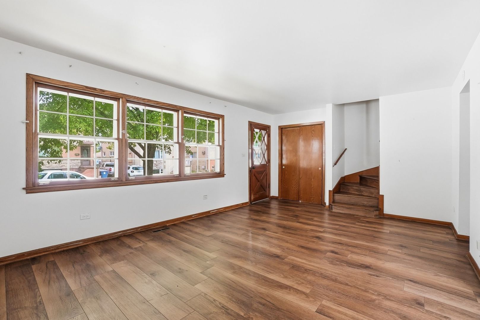 5619 W Park Avenue, Cicero, IL