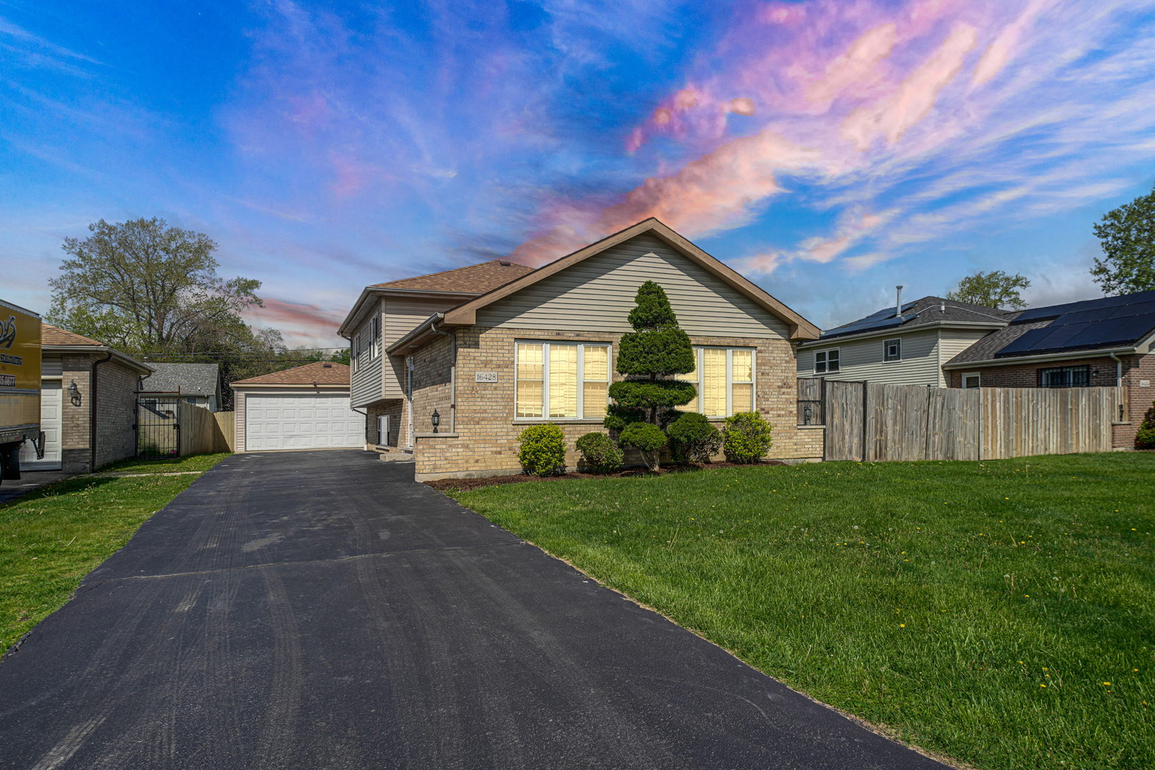 16428 Turner Avenue, Markham, IL