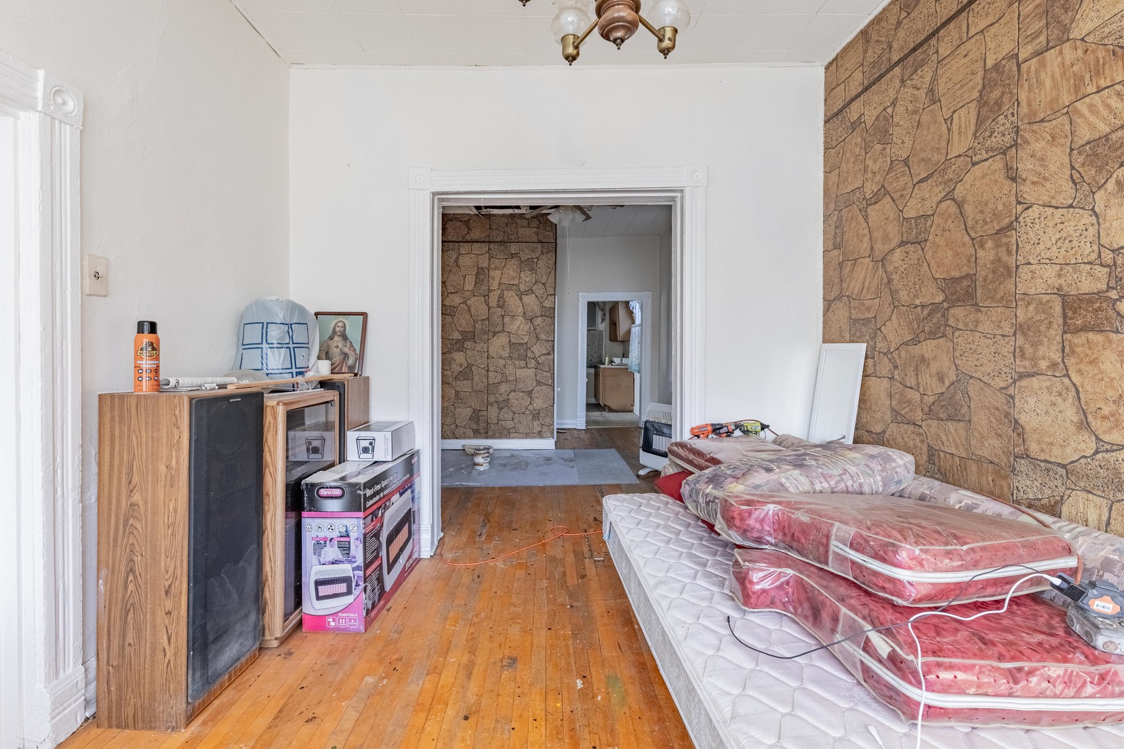 2522 W Haddon Avenue, Chicago, IL