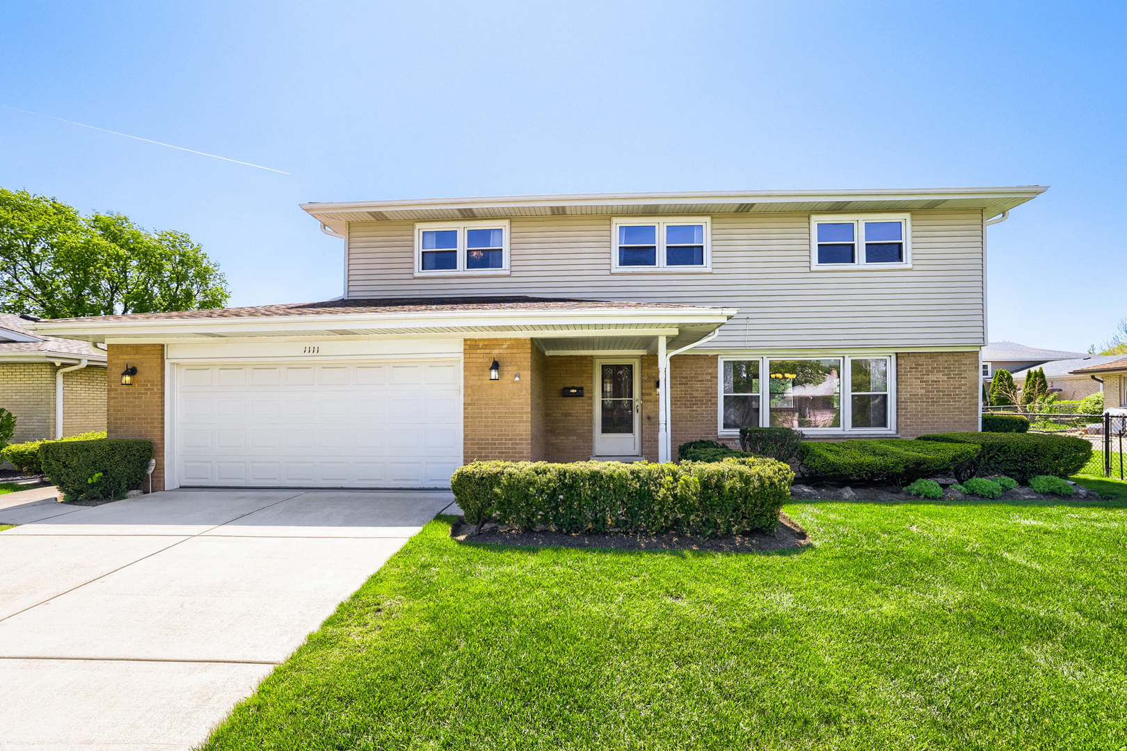 1111 W Ash Drive, Mount Prospect, IL