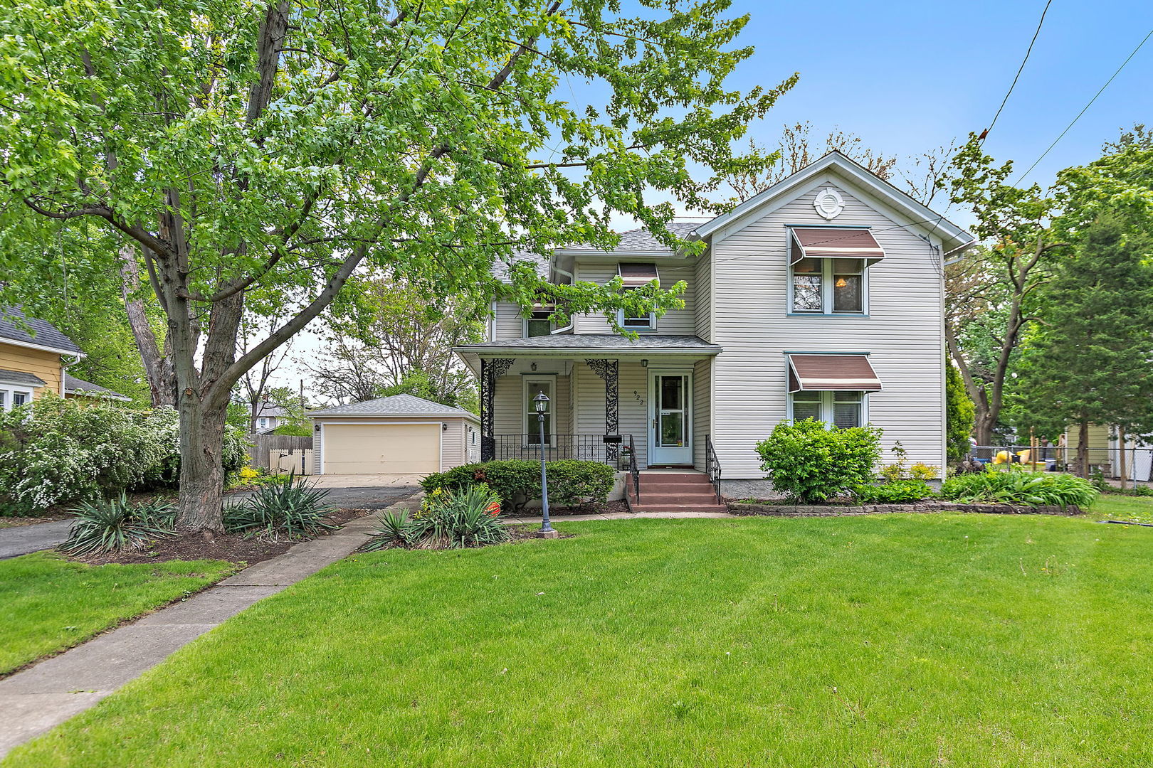 922 Douglas Avenue, Aurora, IL