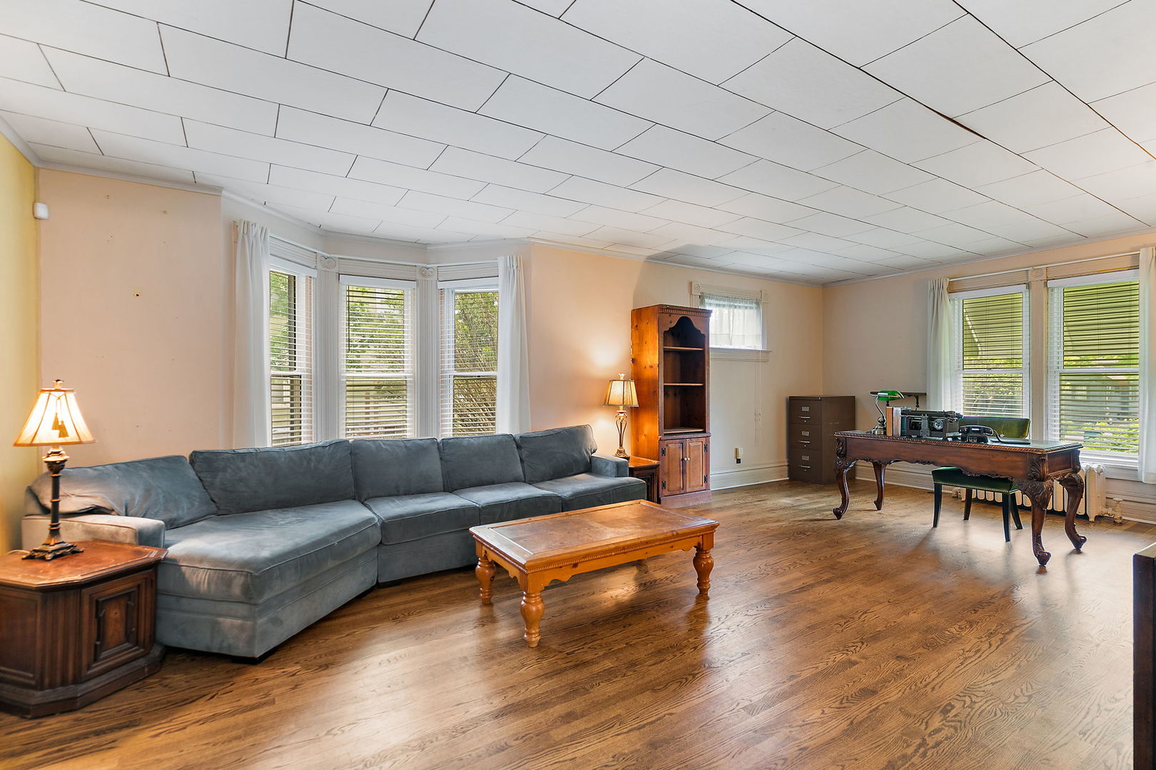 922 Douglas Avenue, Aurora, IL