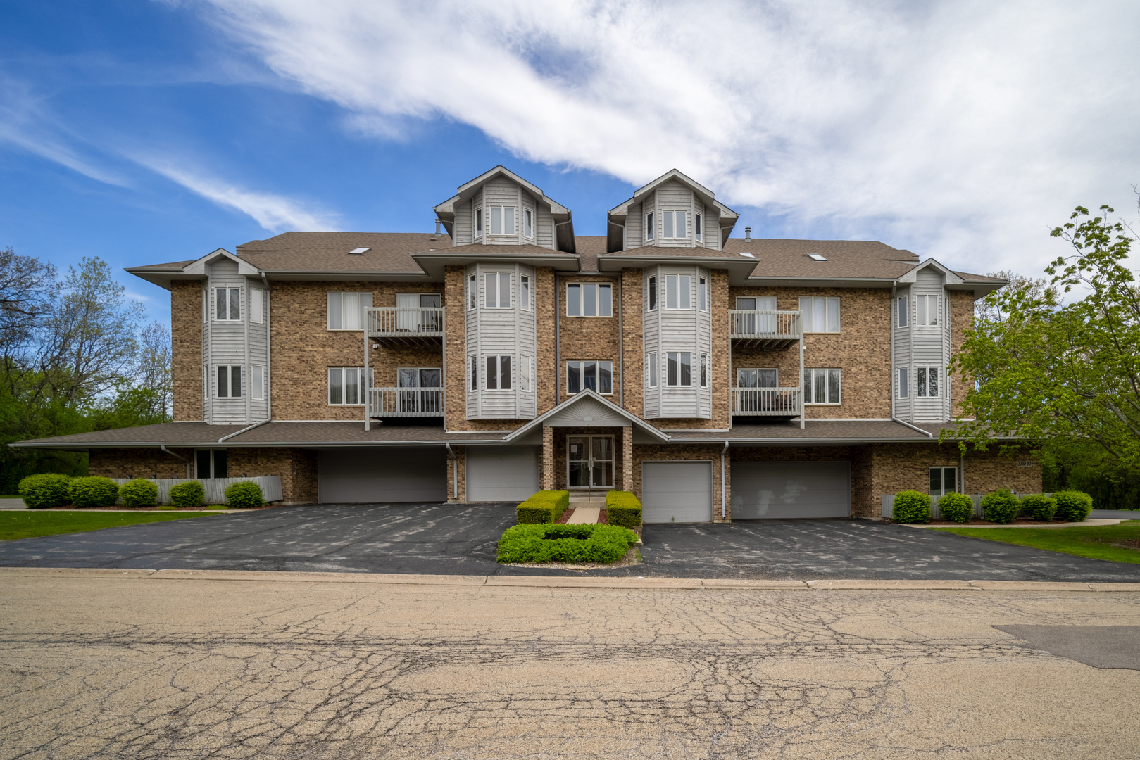 3118 Woodland Drive #3118, Zion, IL