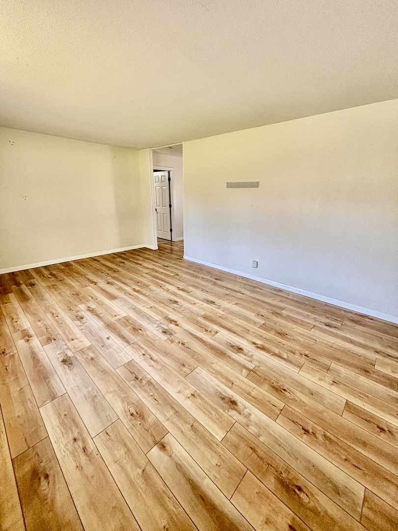 805 N Reel Street, Salem, IL