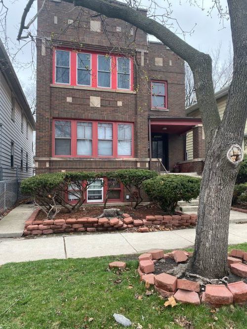 10214 S State Street, Chicago, IL