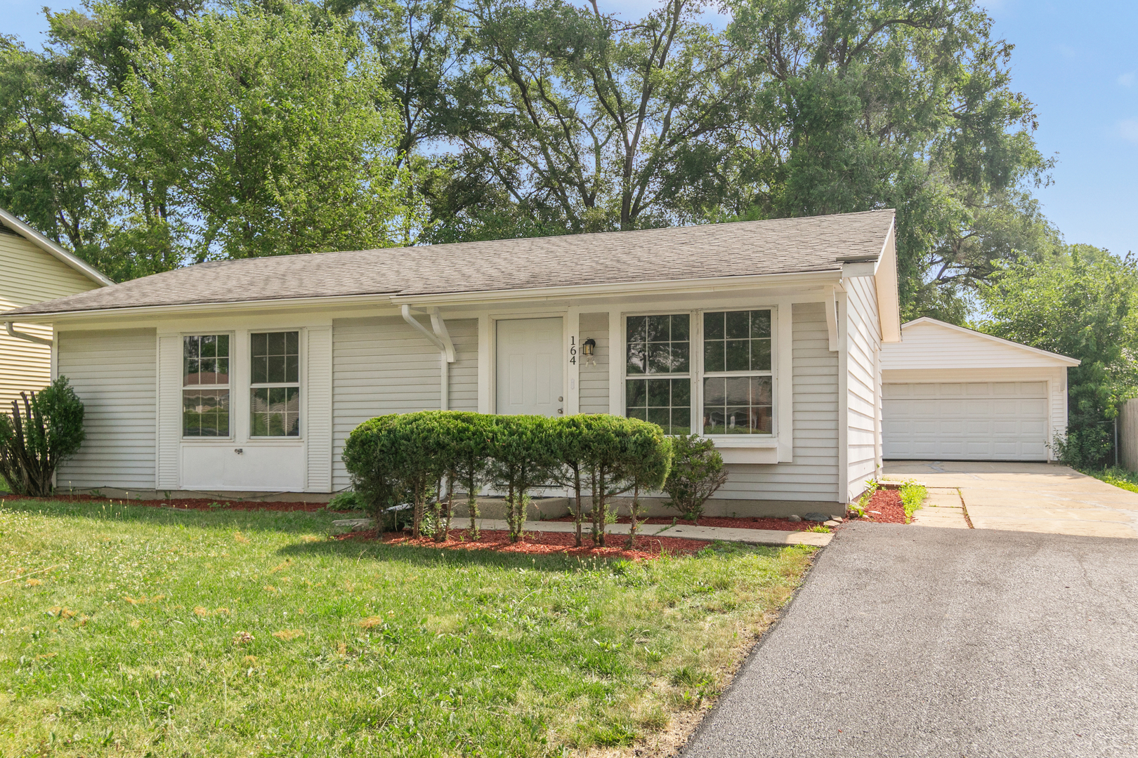 164 Galewood Drive, Bolingbrook, IL