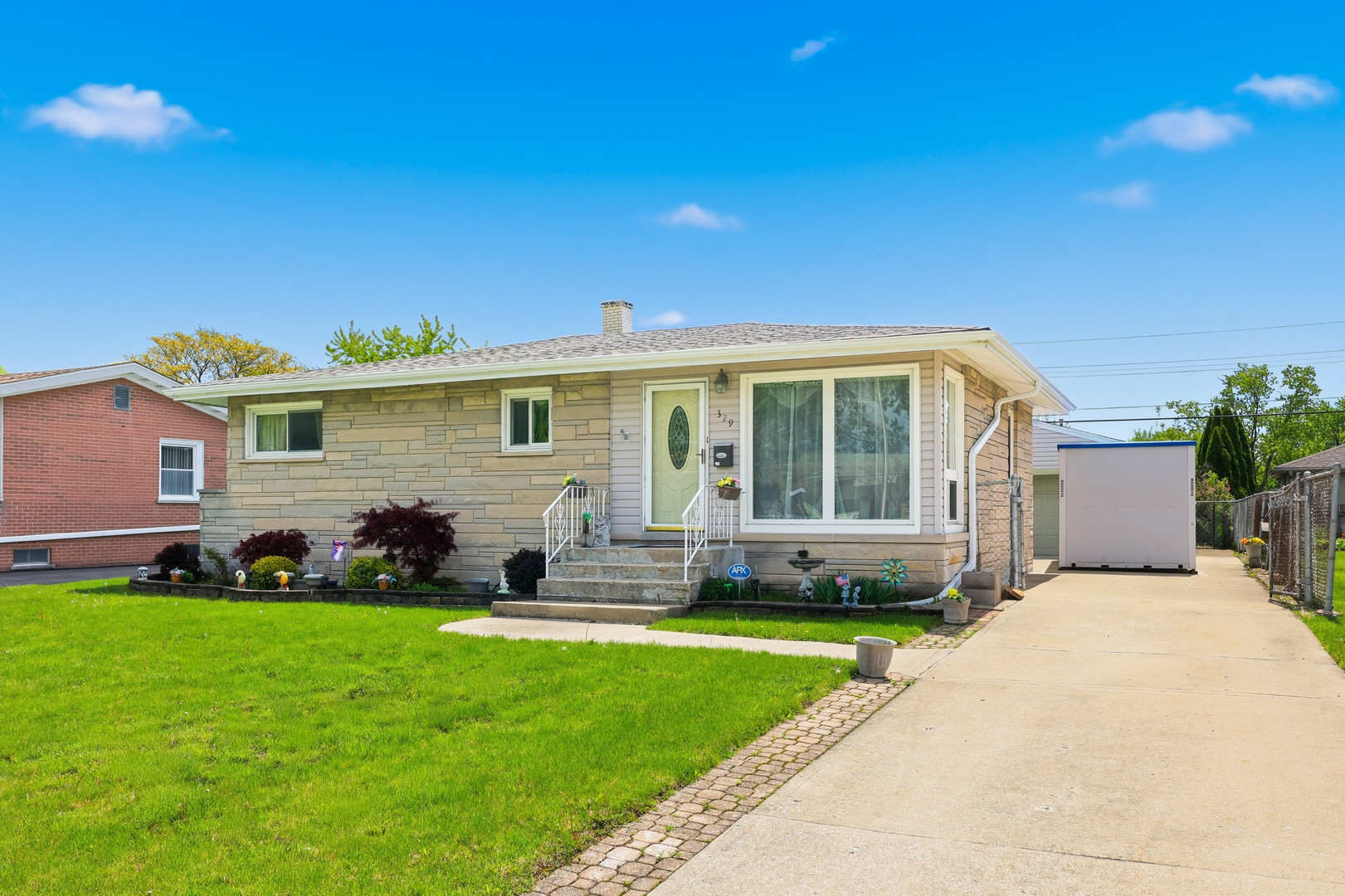 329 E Myrick Avenue, Addison, IL