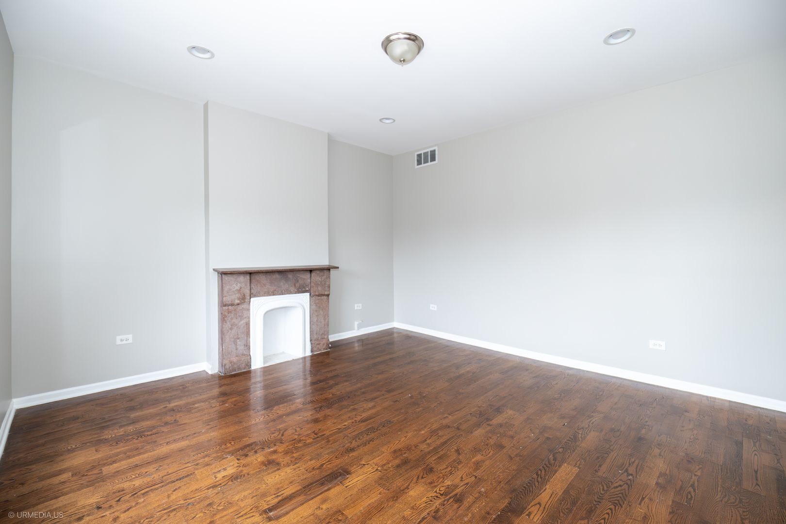4326 S Calumet Avenue, Chicago, IL