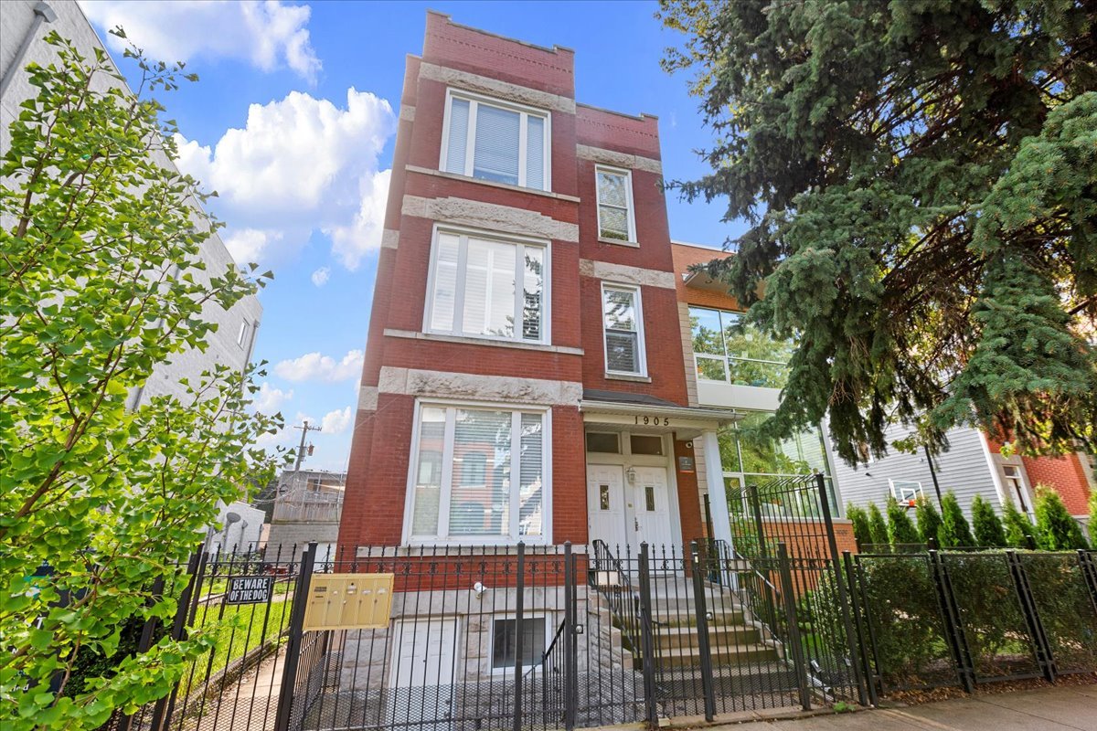 1905 W HURON Street #G, Chicago, IL
