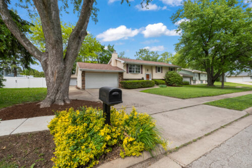 1704 Dunray Lane, Normal, IL