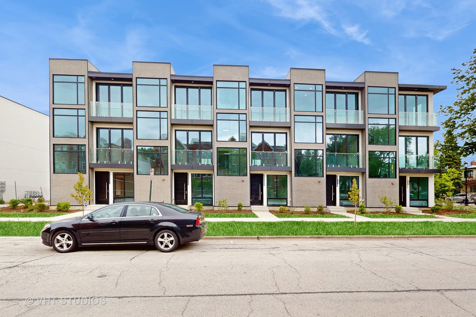 6344 Hennings Court, Morton Grove, IL