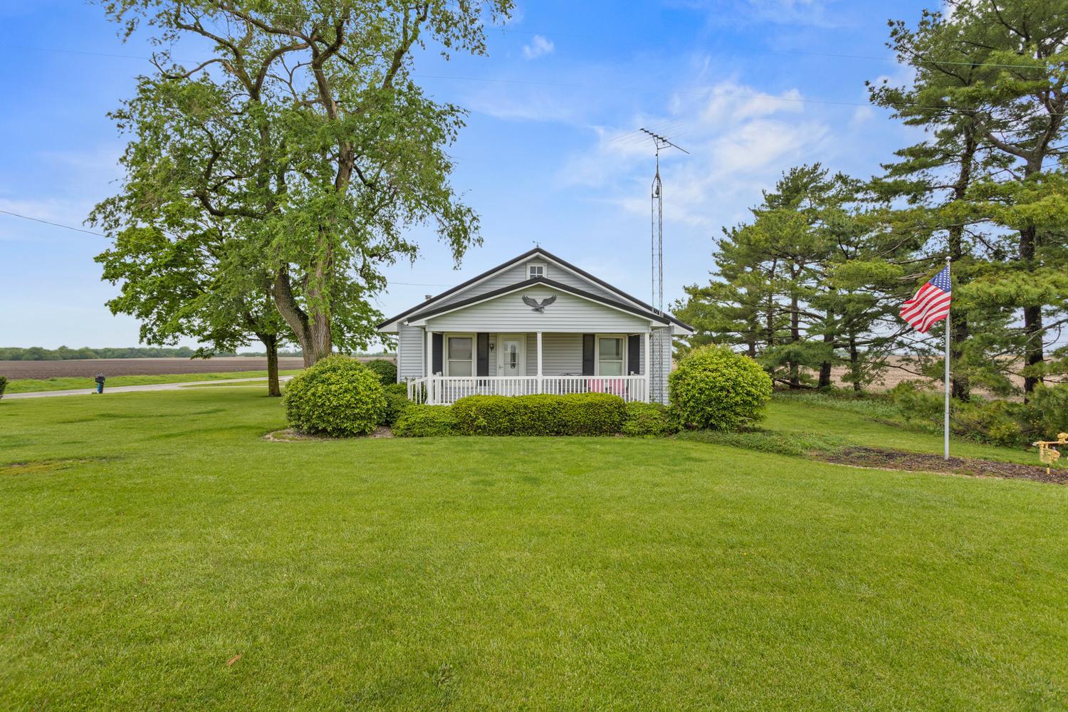 4520 N 600 East Road, Sidell, IL