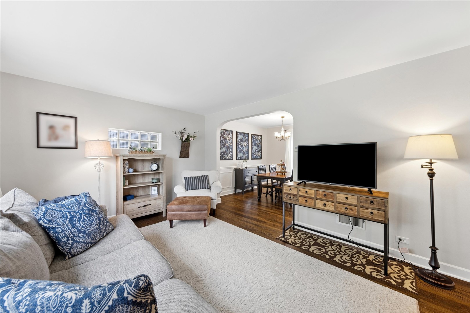 842 Forest Road, La Grange Park, IL