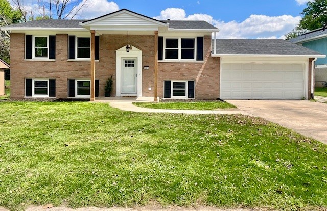 5703 Sir Gawain Drive, Godfrey, IL