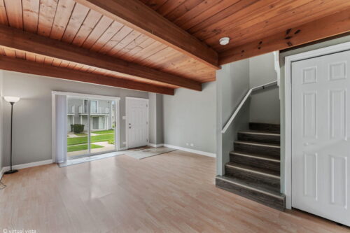485 Meadow Green Lane, Round Lake Beach, IL