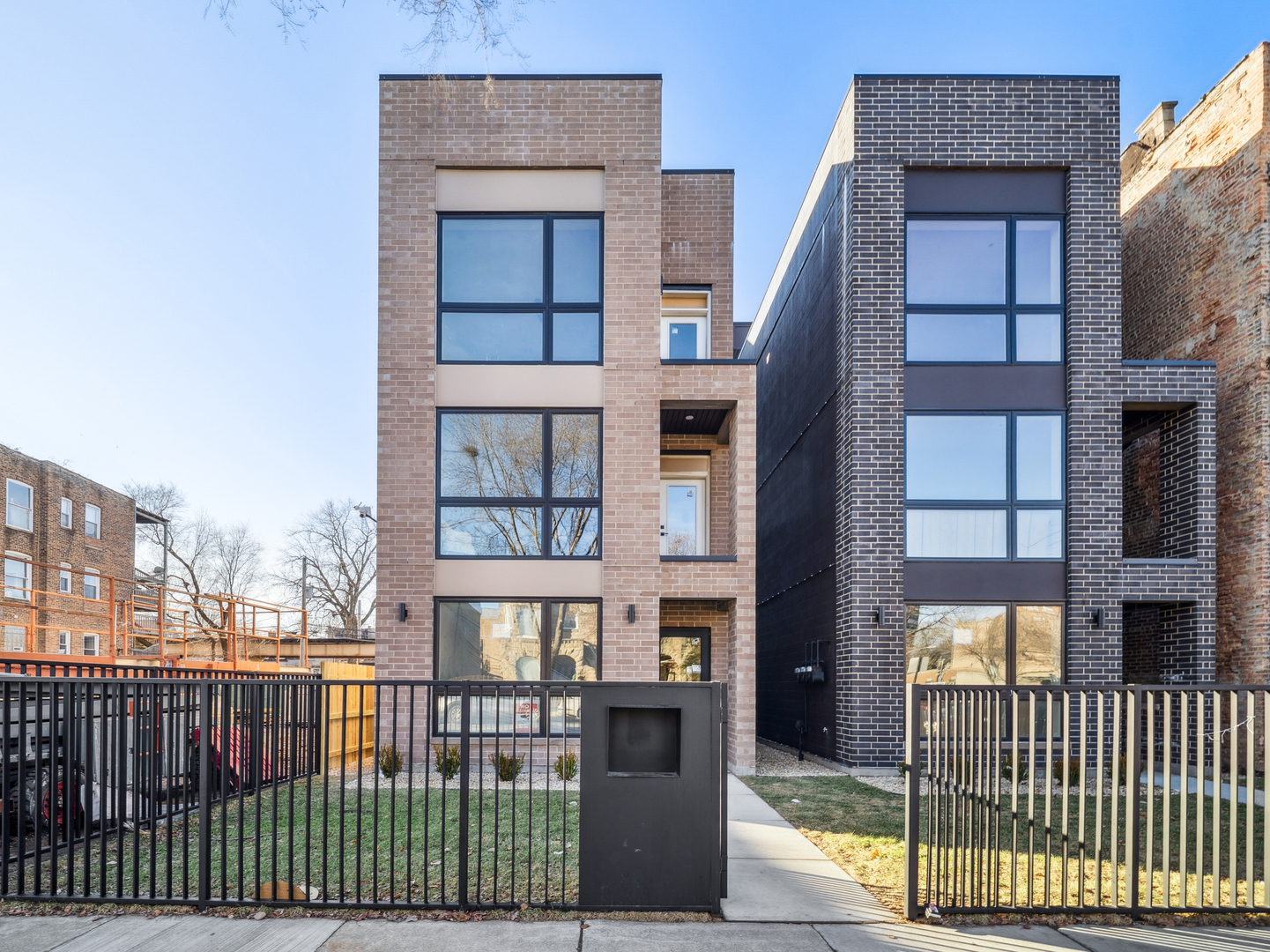 4208 S Calumet Avenue #301, Chicago, IL