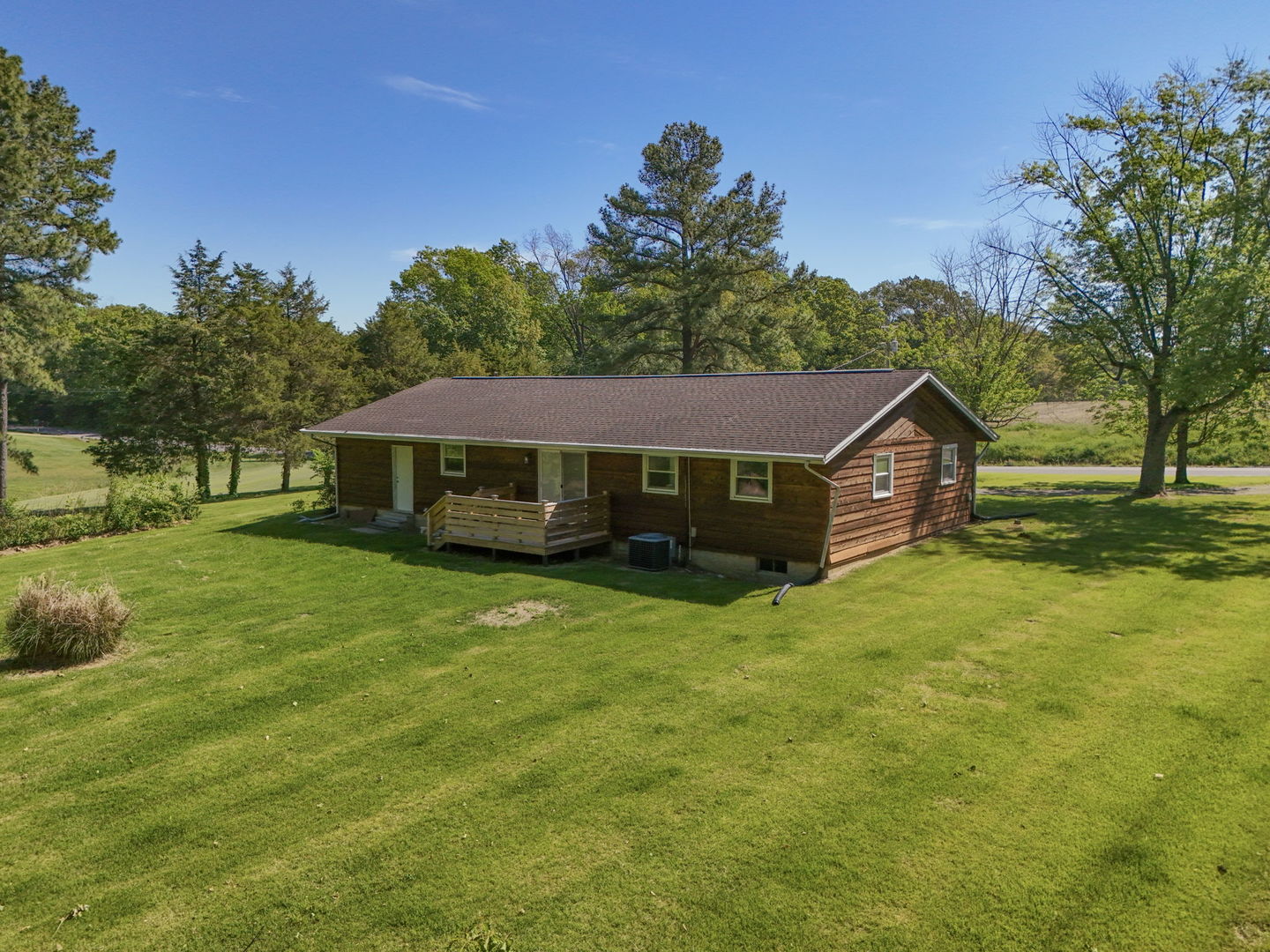 2585 Market Road, Marion, IL