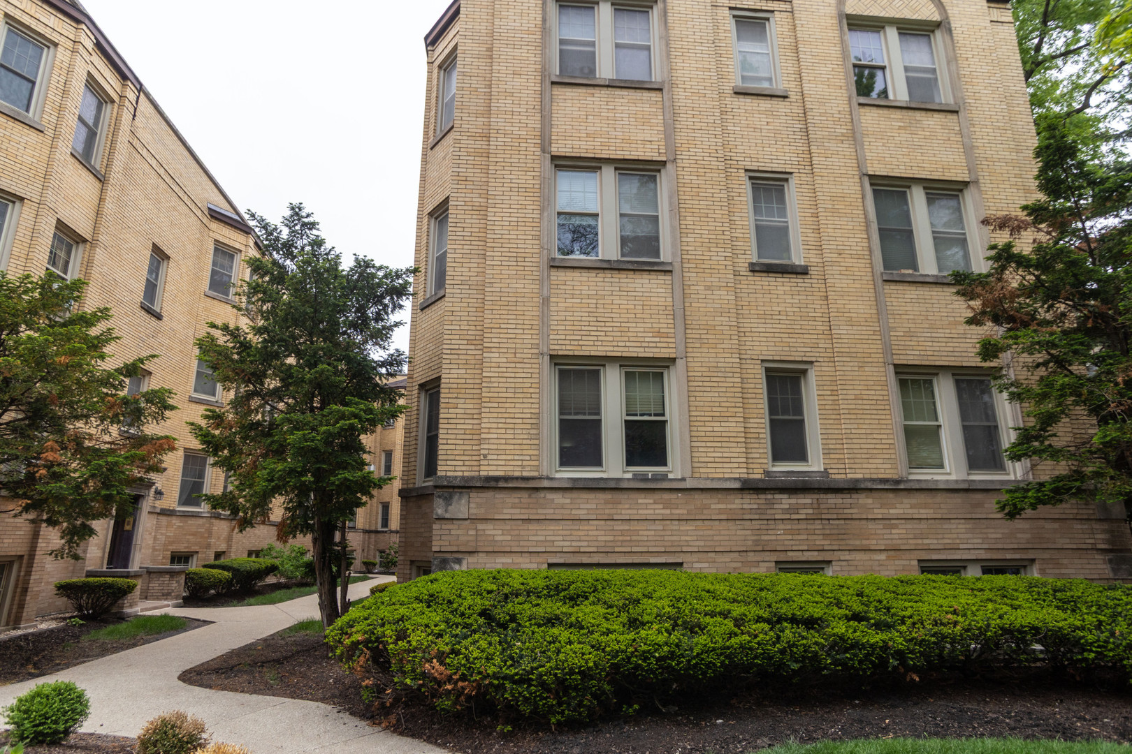 417 Wisconsin Avenue #1E, Oak Park, IL