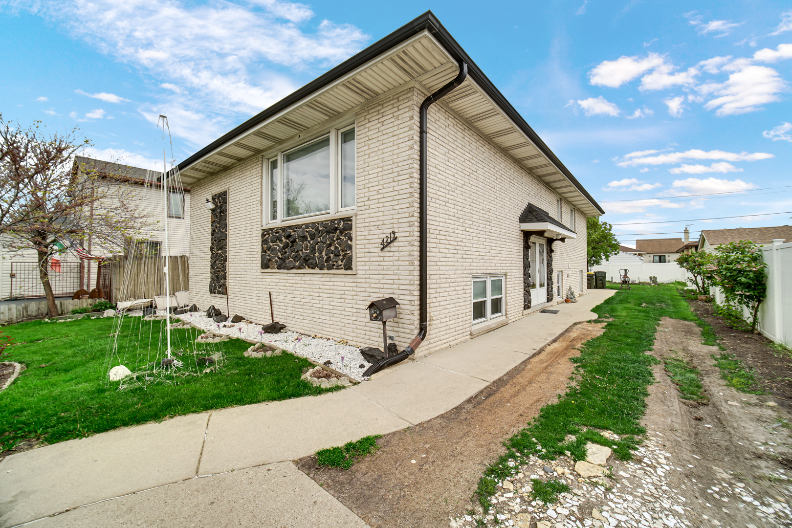 4219 Wehrman Avenue, Schiller Park, IL