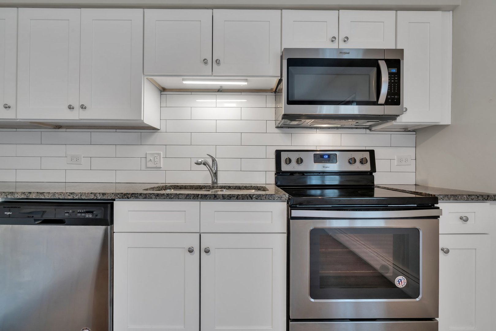 38 S Waiola Avenue #3, La Grange, IL