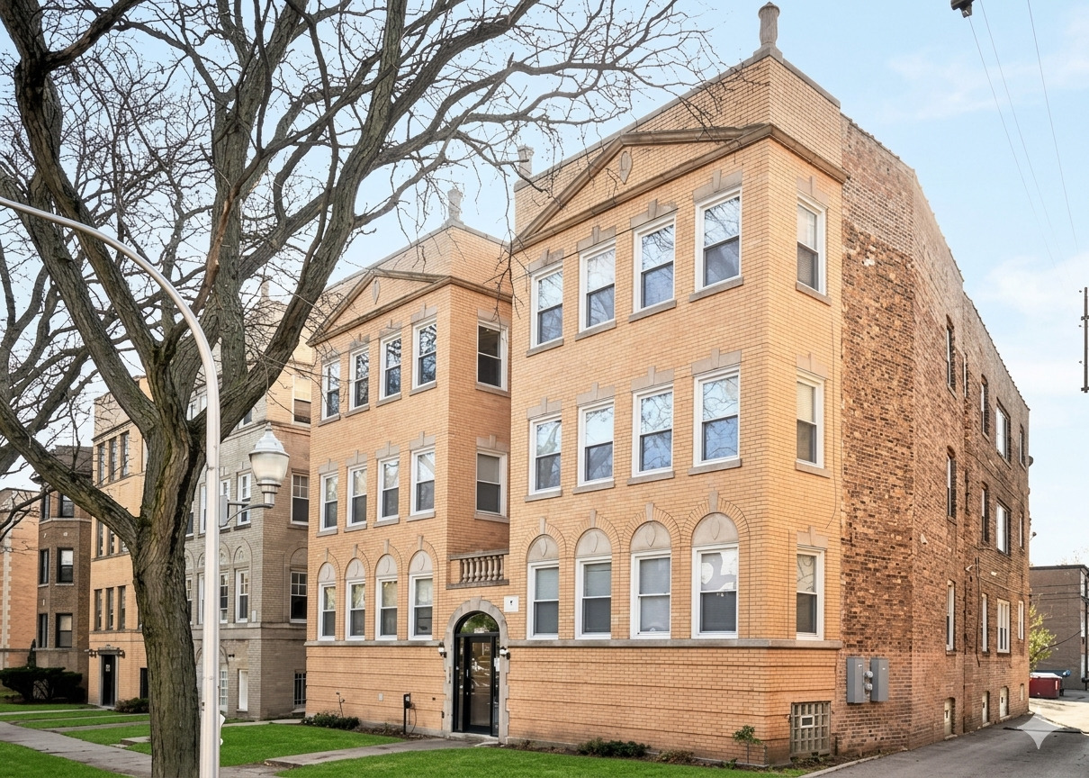 2065 W Jarvis Avenue #2E, Chicago, IL