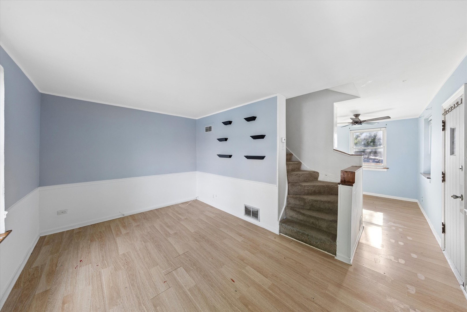 440 East Avenue, La Grange, IL