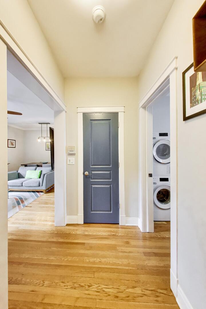 536 W Cornelia Avenue #3N, Chicago, IL