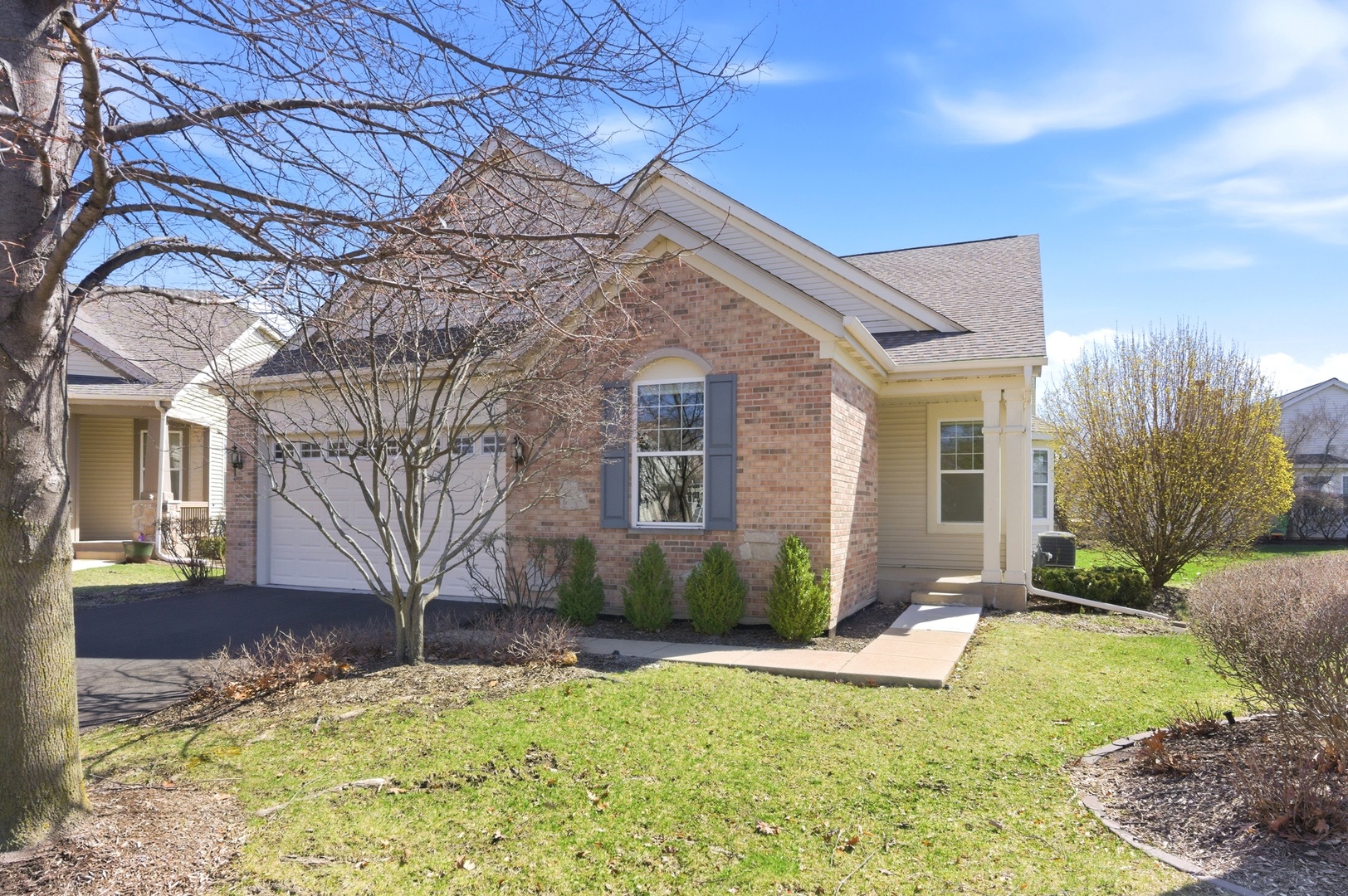1967 Holloway Court, Aurora, IL