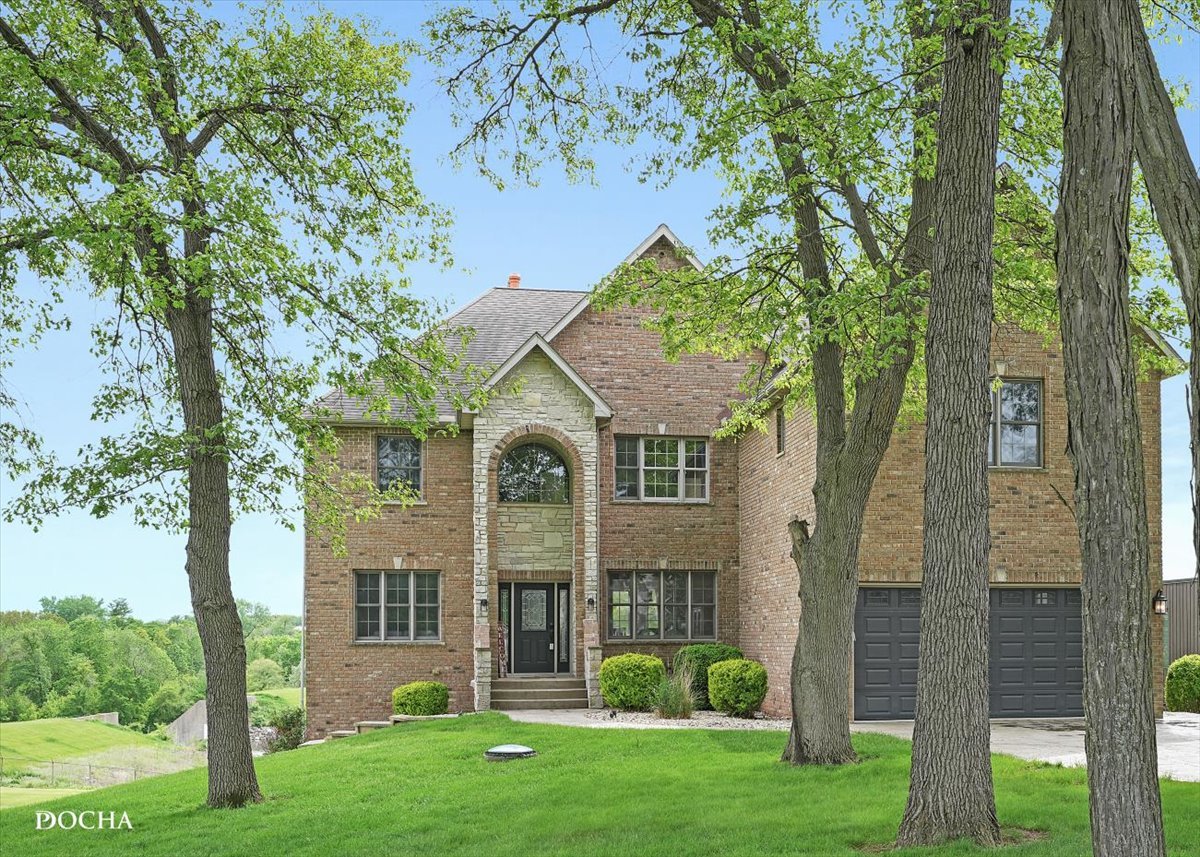 703 Glenda Court, Sandwich, IL