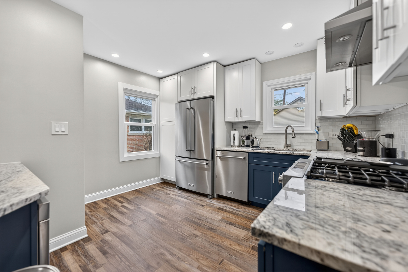 7246 N Olcott Avenue, Chicago, IL