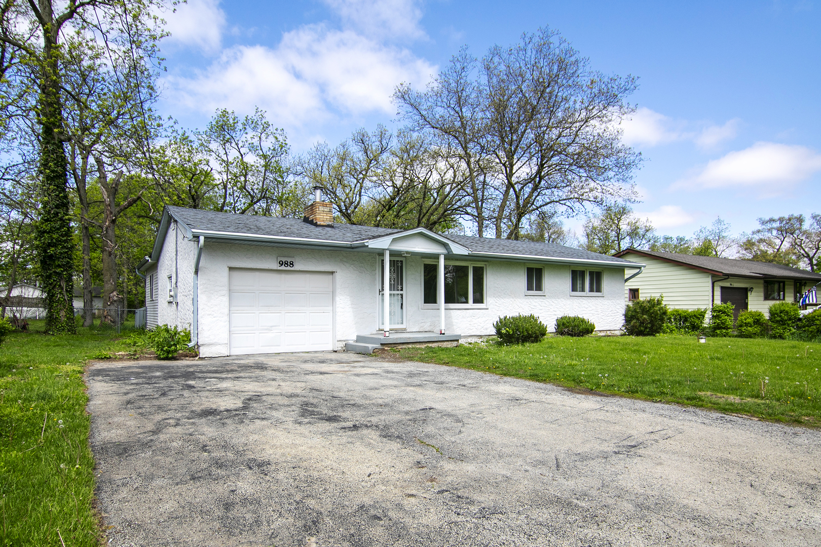 988 Spruce Lane, St. Anne, IL