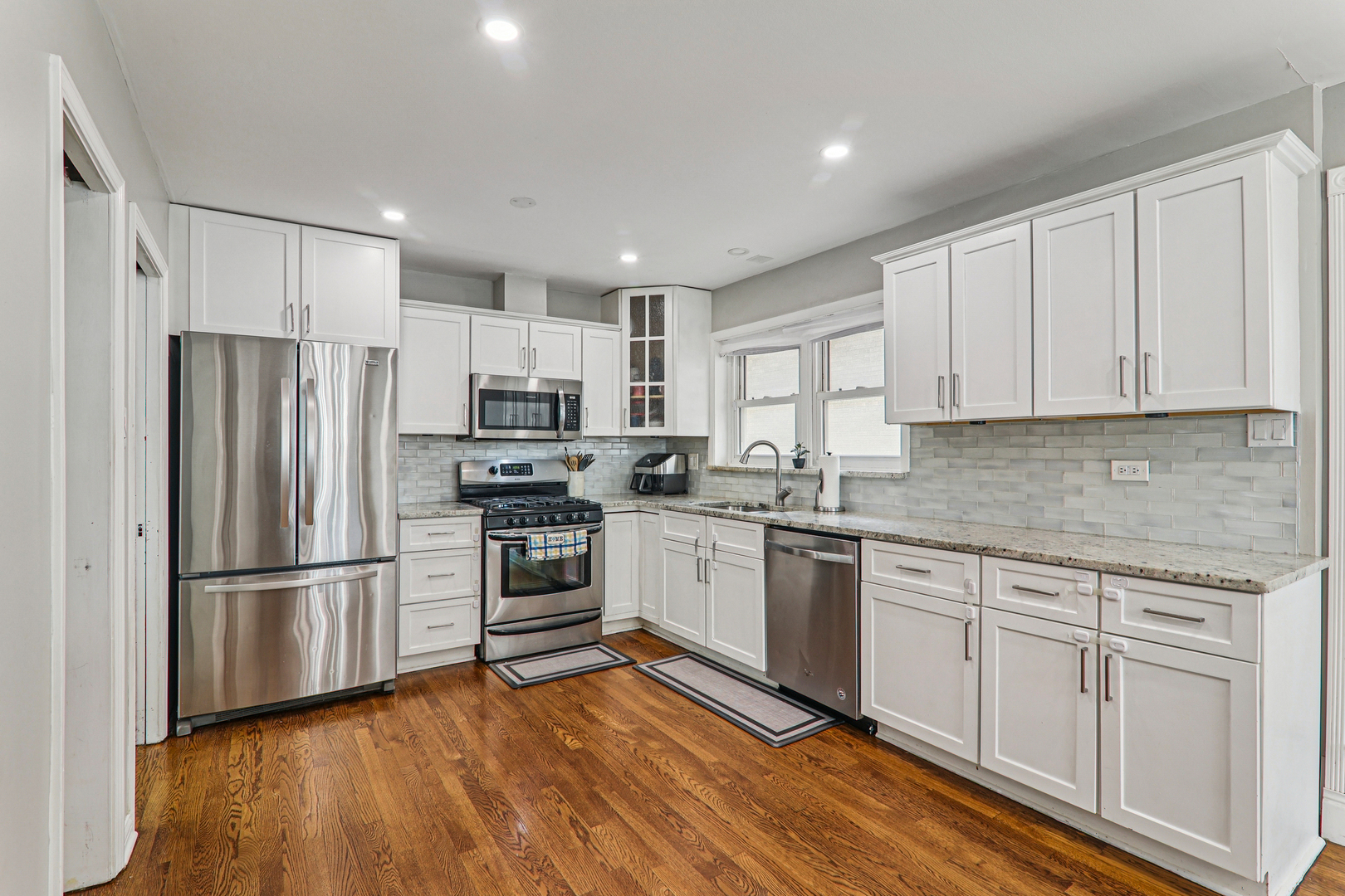 8537 S Karlov Avenue, Chicago, IL