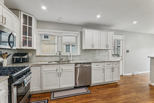 8537 S Karlov Avenue, Chicago, IL