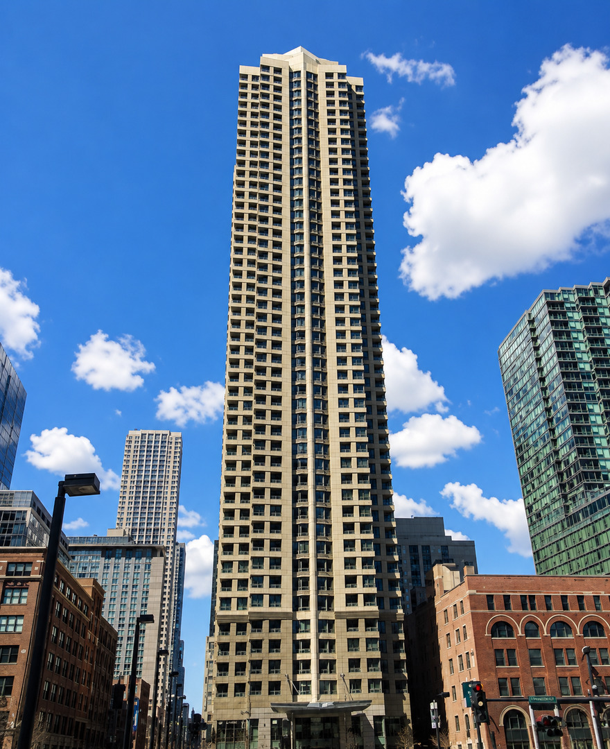 440 N Wabash Avenue #2811, Chicago, IL