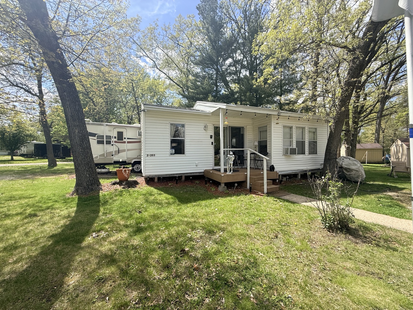 2-203 Woodhaven Lakes, Sublette, IL